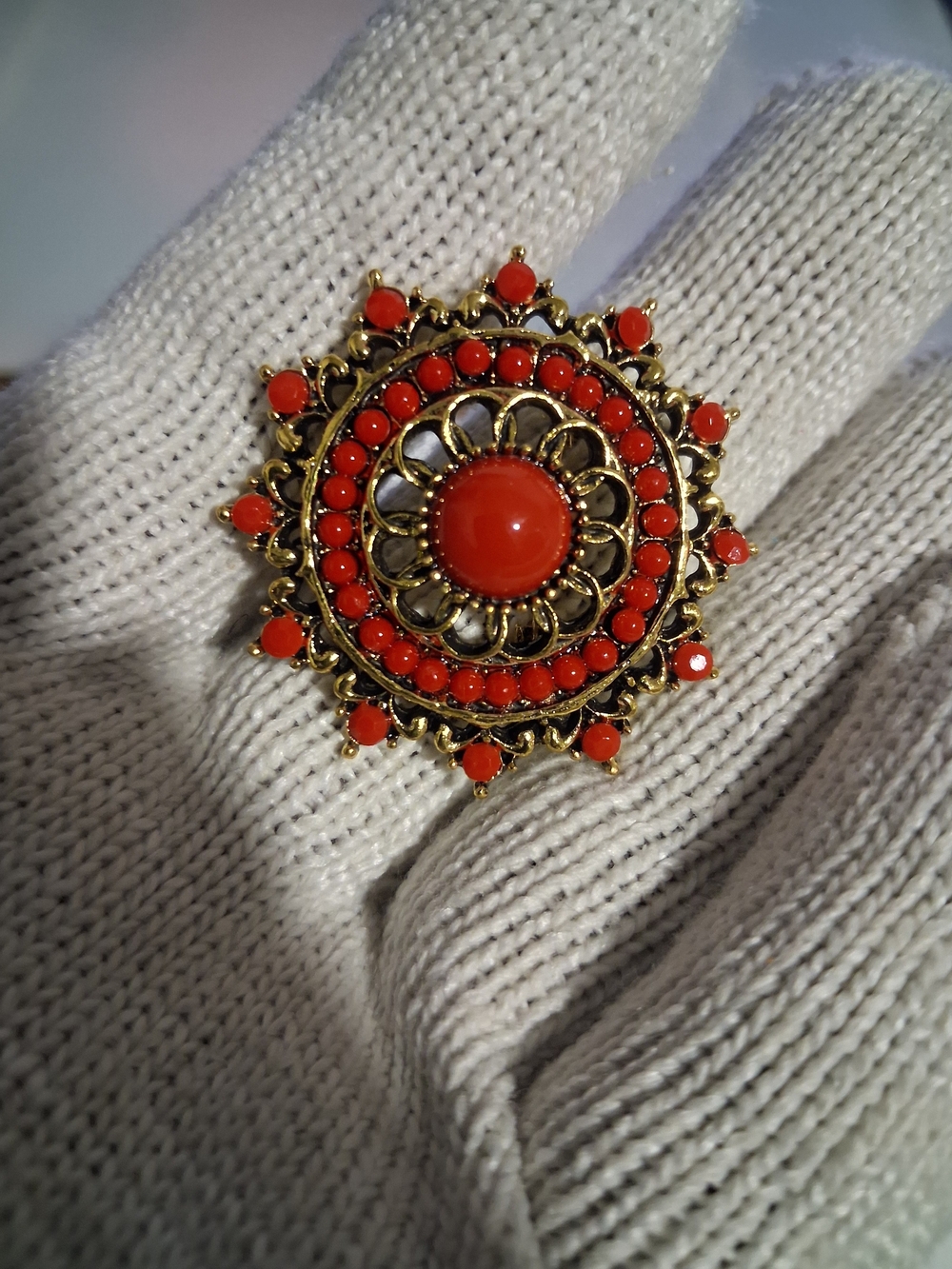 Gold Tone Round Brooch Pin Red Plastic Cabochon Red Plastic Rhinestones